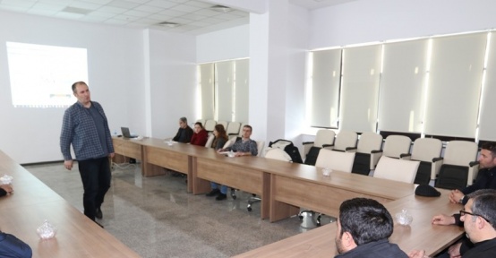 Belediye personeline eğitim semineri