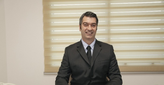 Göz kapağı düşüklüğü baş ağrısının sebebi olabilir