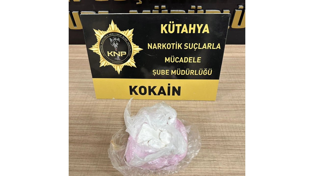 Kütahya’da Uyuşturucu Operasyonu: 150 Gram Taş Kokain Ele Geçirildi