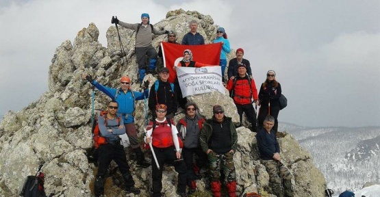 AFDOS üyeleri, Sultandağı Koyak zirvesine yürüdü