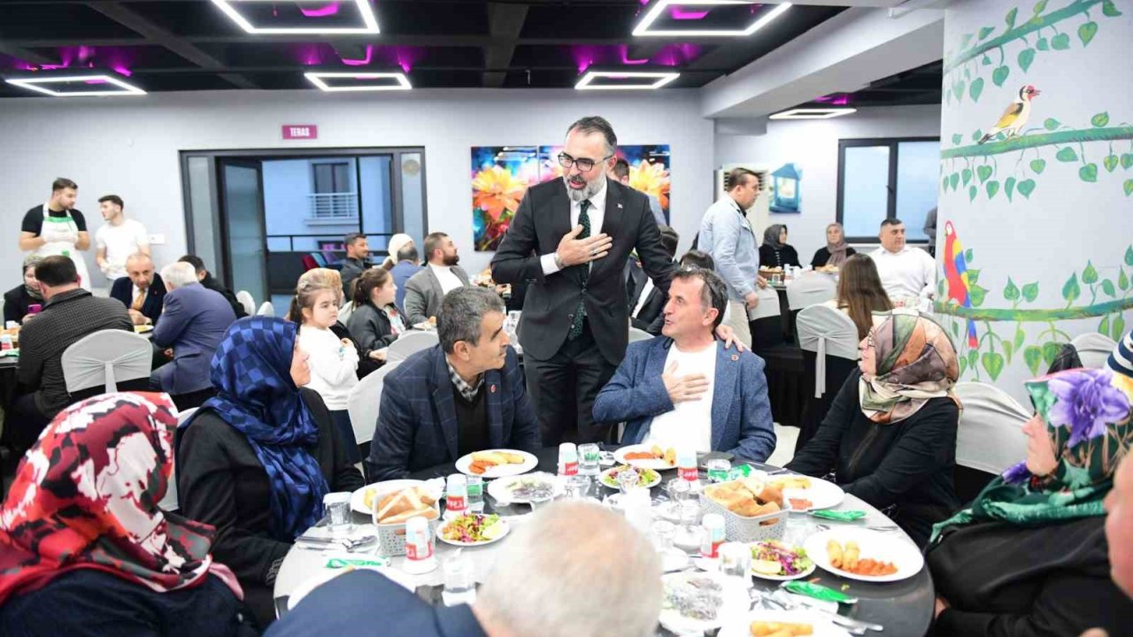 Kestel Belediyesi’nden Muhtarlarla İftar Buluşması