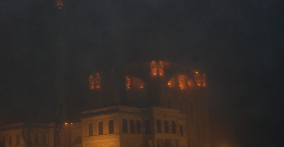 İstanbul Boğazı sis altında