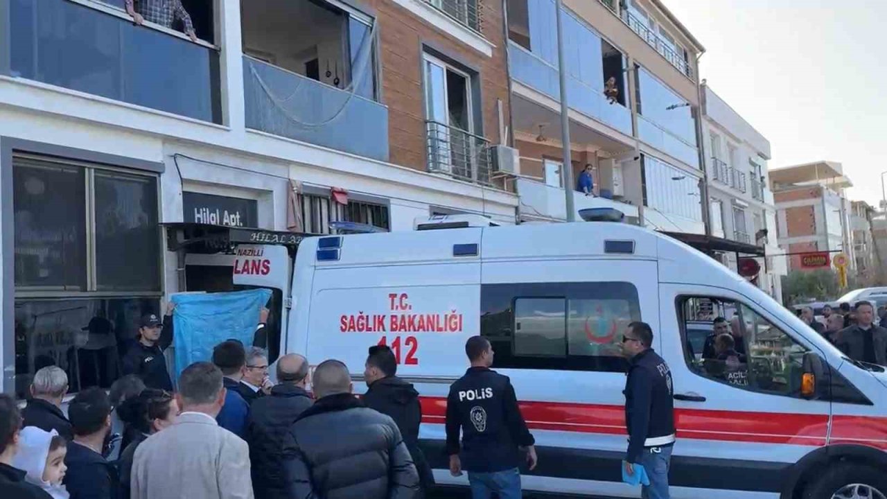 İtfaiye Personelinin Evinde Çıkan Yangında Eşi Ve 2 Çocuğu Hayatını Kaybetti