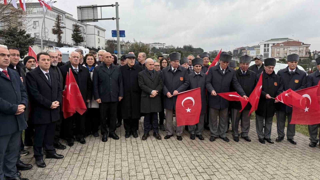Çanakkale Zaferi Anmasında Şiir Okuyan 10 Yaşındaki Kız Çocuğunun Gözyaşları