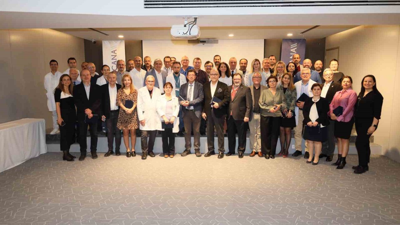 Medicana İzmir’den Hekimlere Teşekkür Plaketi