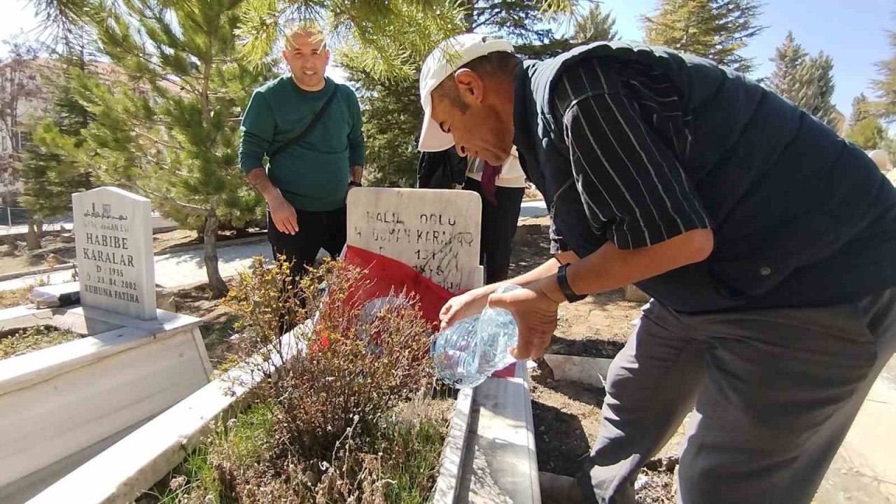 Çanakkale Gazisi Mezarı Başında Anıldı