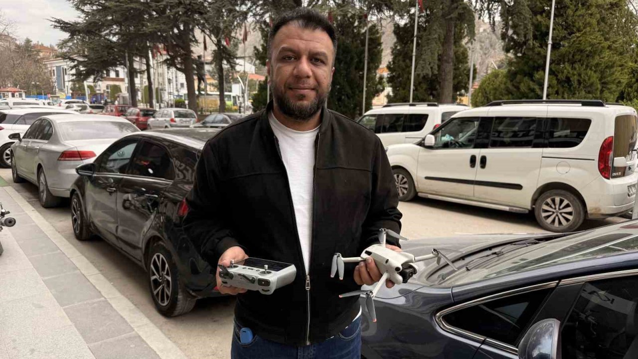 Dron'u Deniyorum Dedi, Okeyde Hile Yaparken Yakalandı