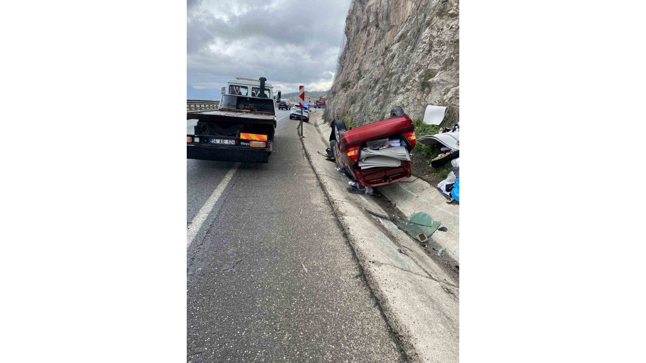 D-650’de Takla Atan Otomobilden Yara Almadan Kurtuldu