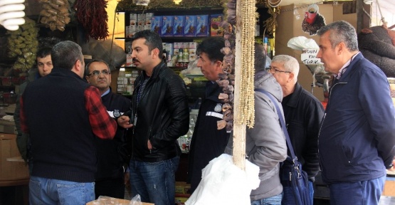 Sağlıksız koşullarda üretilen kuru gıda maddeleri imha edildi