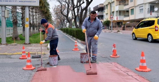 Muratpaşa’da bisiklet yolları bakıma alındı