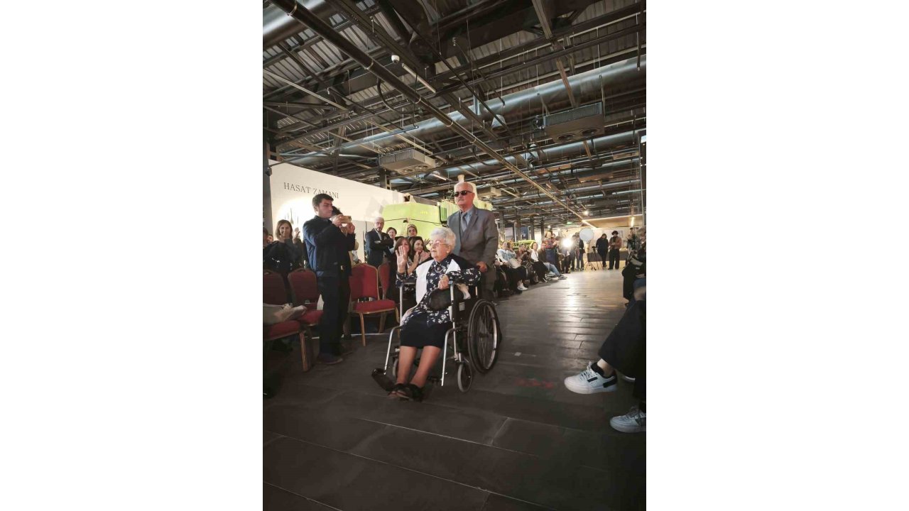 70 Yaşında Manken Oldular