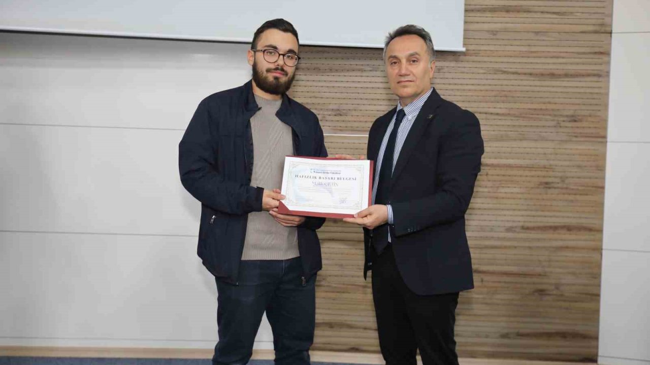 Togü’de Öğrenciler Kur’an-ı Kerim’i Güzel Okumak İçin Yarıştılar