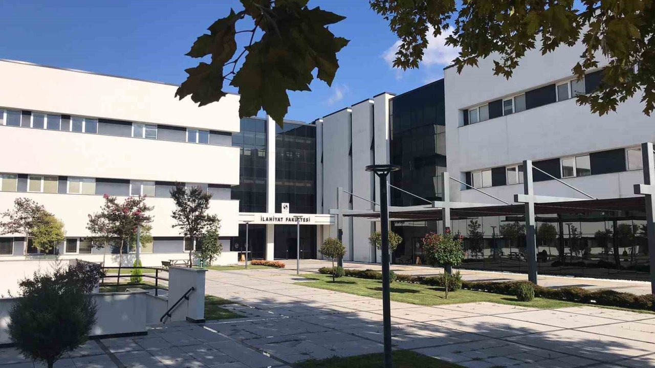 Saü İlahiyat Fakültesi Uluslararası Başarısını Sürdürüyor