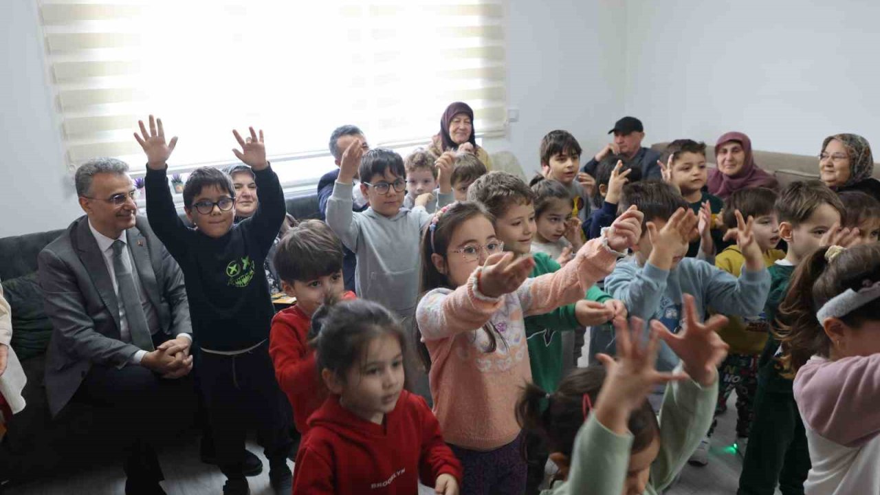 Yaşlılara Saygı Haftası: Büyükler Ve Minikler Buluştu