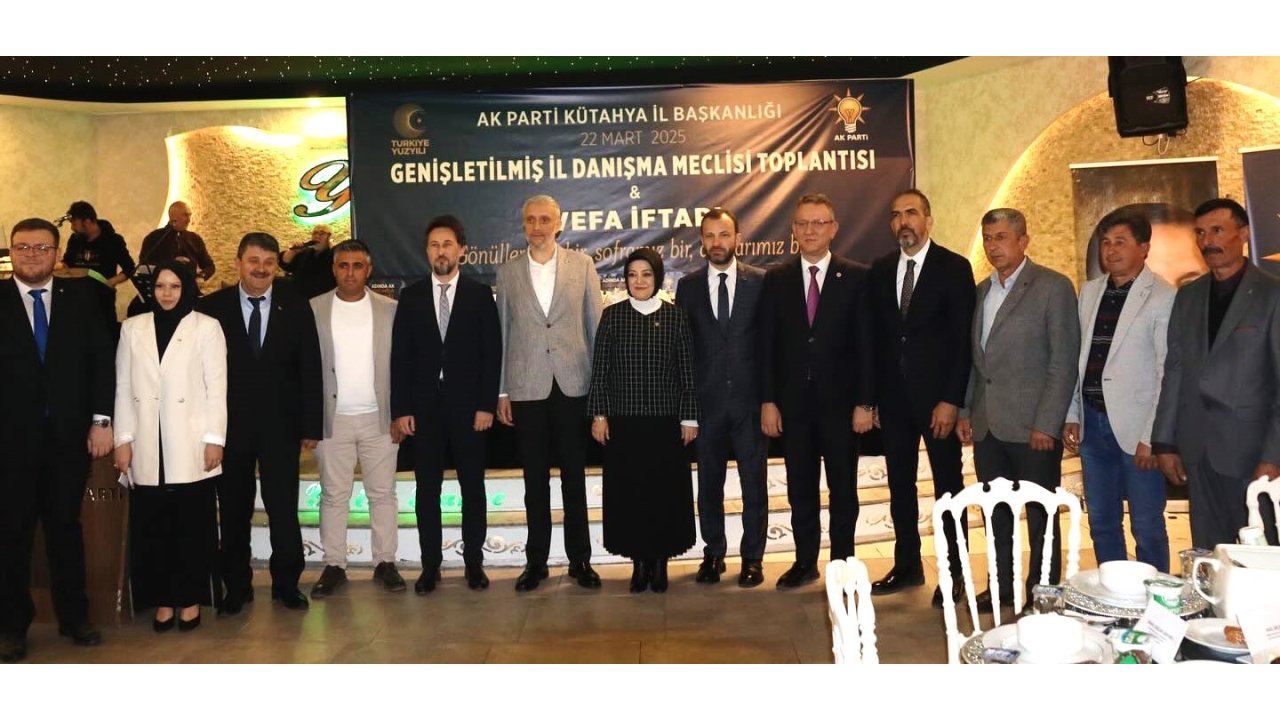 Başkandan Sonra Meclis Üyeleri De Ak Parti’de