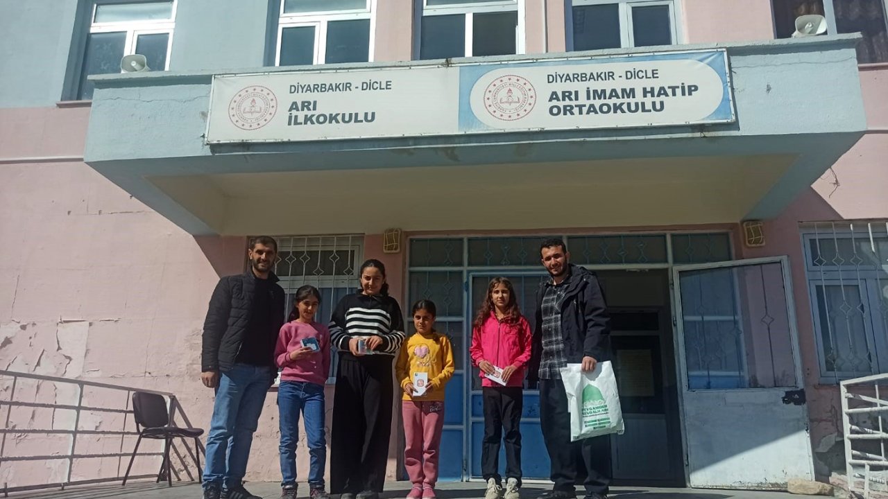 Dicle’de Siyer Yarışmasında Dereceye Giren Öğrenciler Ödüllendirildi