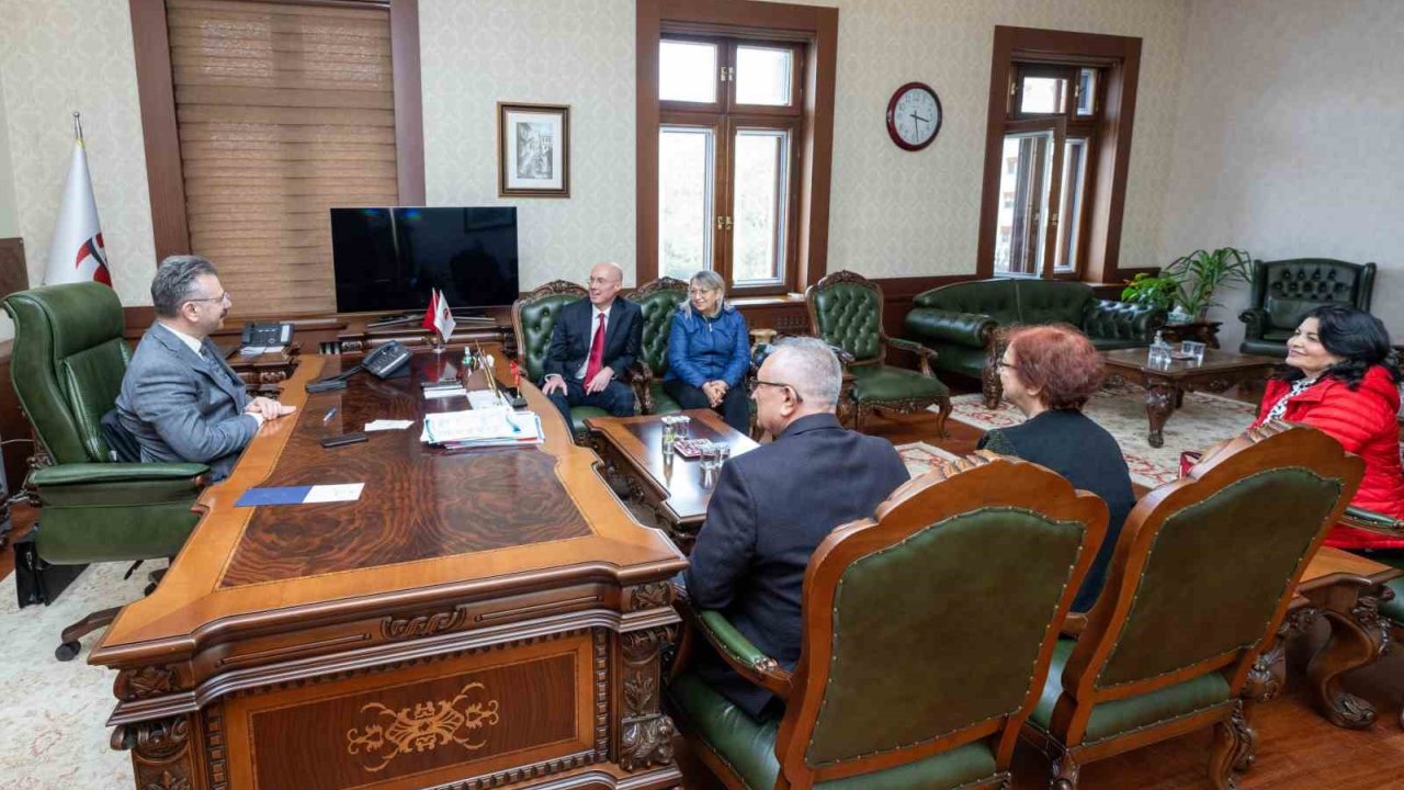 Tazelenme Üniversitesi’nden Vali Aksoy’a Ziyaret