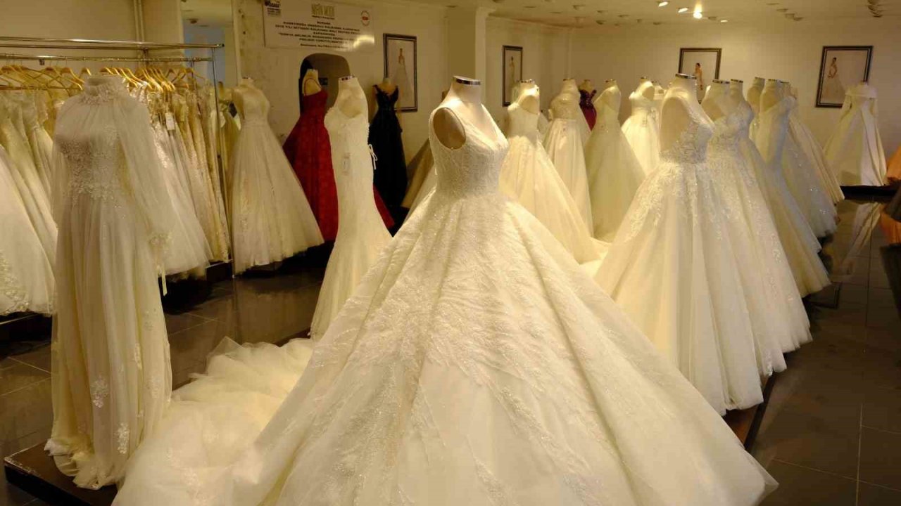 Z Kuşağı Sade Gelinlik Tercih Ediyor