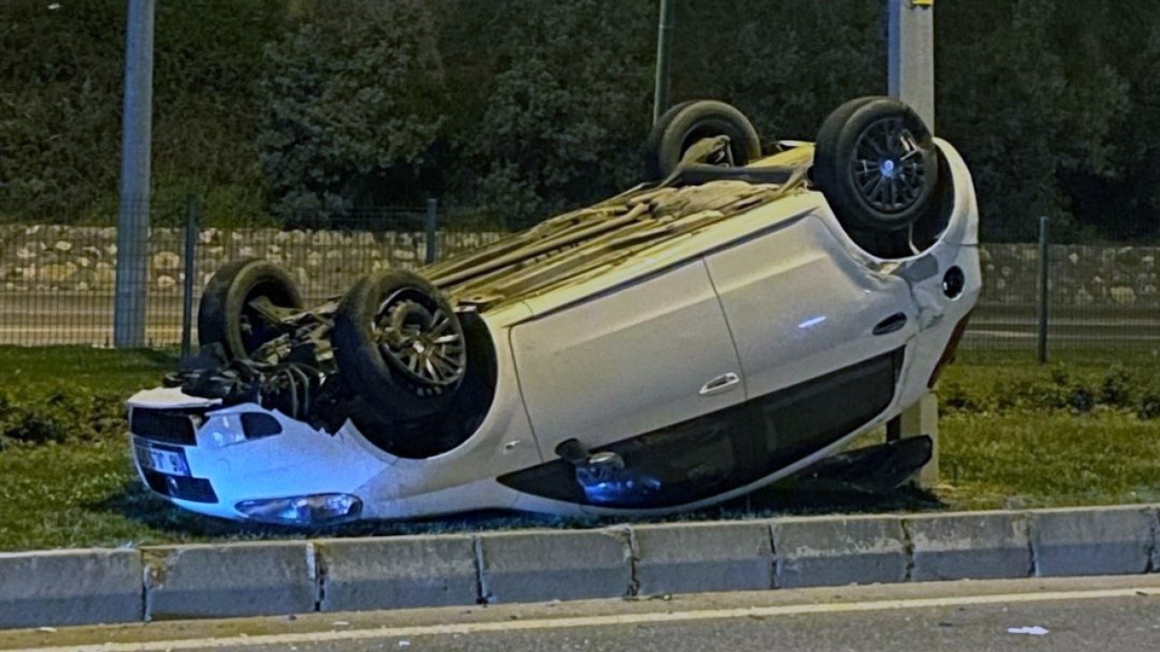 Bursa’da Takla Atan Otomobildeki 2 Kişi Yaralandı