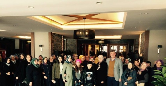 Vezirhanlı kadınlar Başkan Duymuş’la Bursa’da gezdi