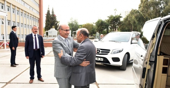 Devlet Hastanesi çalışanlarından Vali Demirtaş’a ziyaret