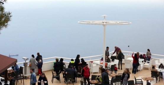 Tünektepe’ye 3 haftada 25 bin kişi çıktı