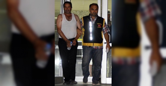 Karısını öldürüp kahkahalarla cezaevine girmişti