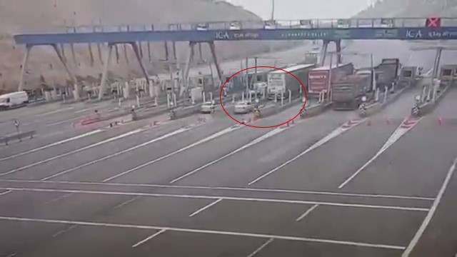 Kuzey Marmara Otoyolu’ndaki 4 Kişinin Öldüğü Kaza Anı Kamerada