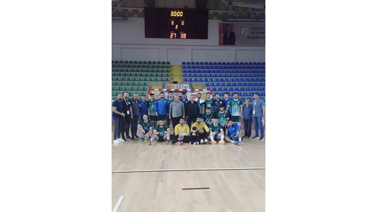 Nilüfer Belediyespor Ligi Galibiyetle Tamamladı