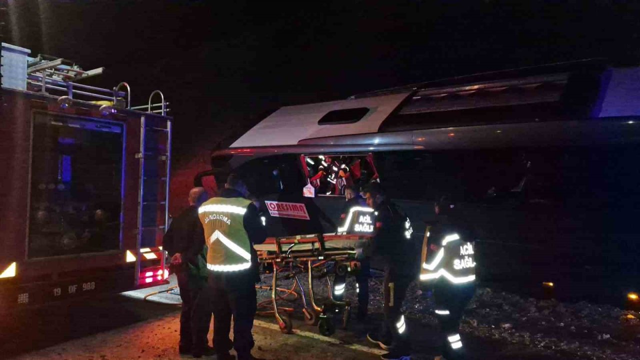 Çorum’da Otobüs Kazası: Çok Sayıda Yaralı Var