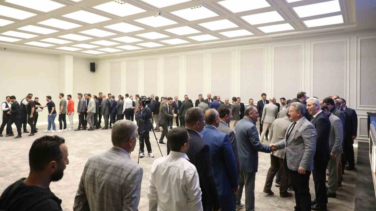 Başkan Palancıoğlu, Mesai Arkadaşlarıyla Bayramlaştı