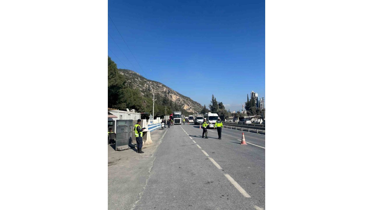 Otoyoldaki Denetimde 11 Sürücüye Cezai İşlem Uygulandı