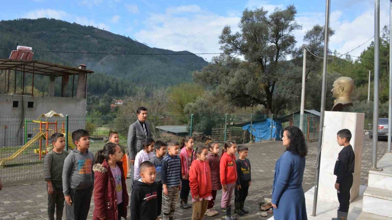 Köyceğiz’de Ara Tatil Sonrası Ders Zili Yeniden Çaldı