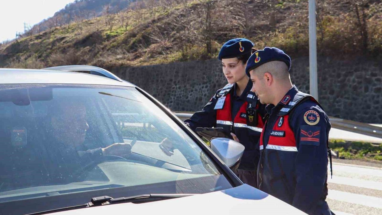 Ordu’da Jandarma 1 Haftada 43 Bin Kişiyi Sorguladı