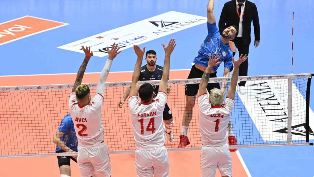 Efeler Ligi Play-off 5-8 Etabı: Altekma: 3 Spor Toto: 0