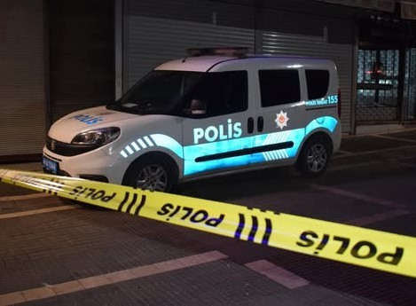 İş Yerini Kundaklarken Kendini Yaktı