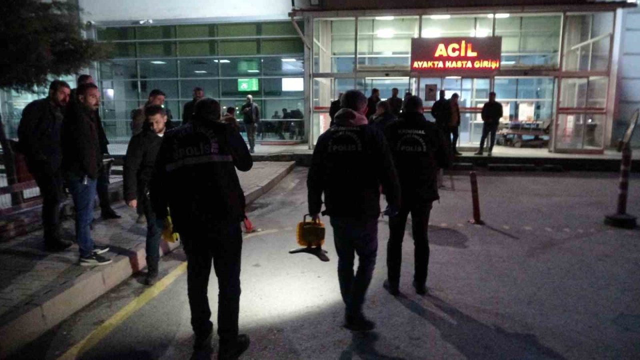 Malatya’da Hastane Acil Servisinde Silahlı Kavga: 3 Yaralı