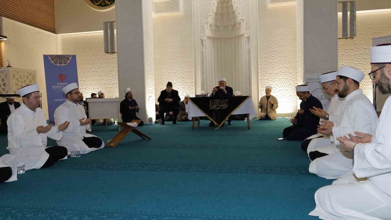 Eğitimlerini Tamamlayan Din Görevleri İcazetlerini Aldı