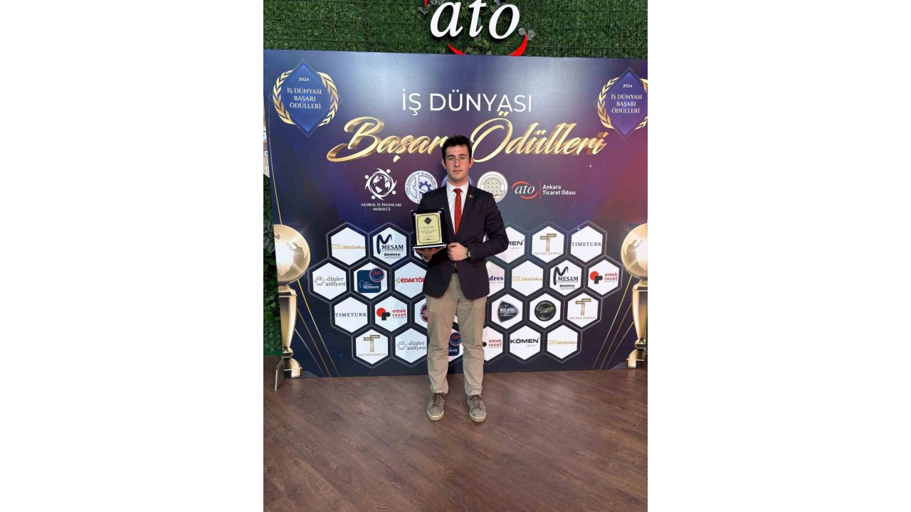 İş Dünyasına Desteklerinden Dolayı İha’ya Plaket