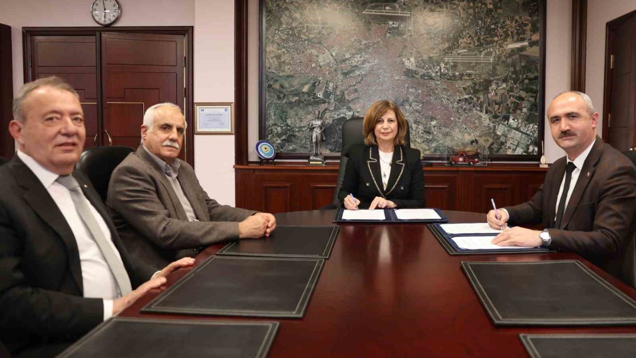 Esmek Mihalıççık’ta Da Kapılarını Açıyor