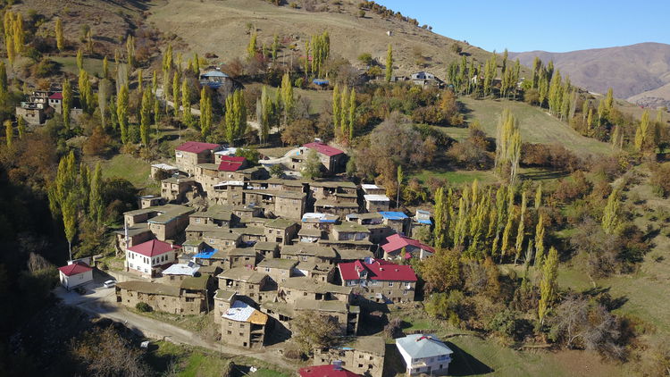 Köye Taşınanların IBAN’ına 2 Milyon 300 Bin TL Yatacak!