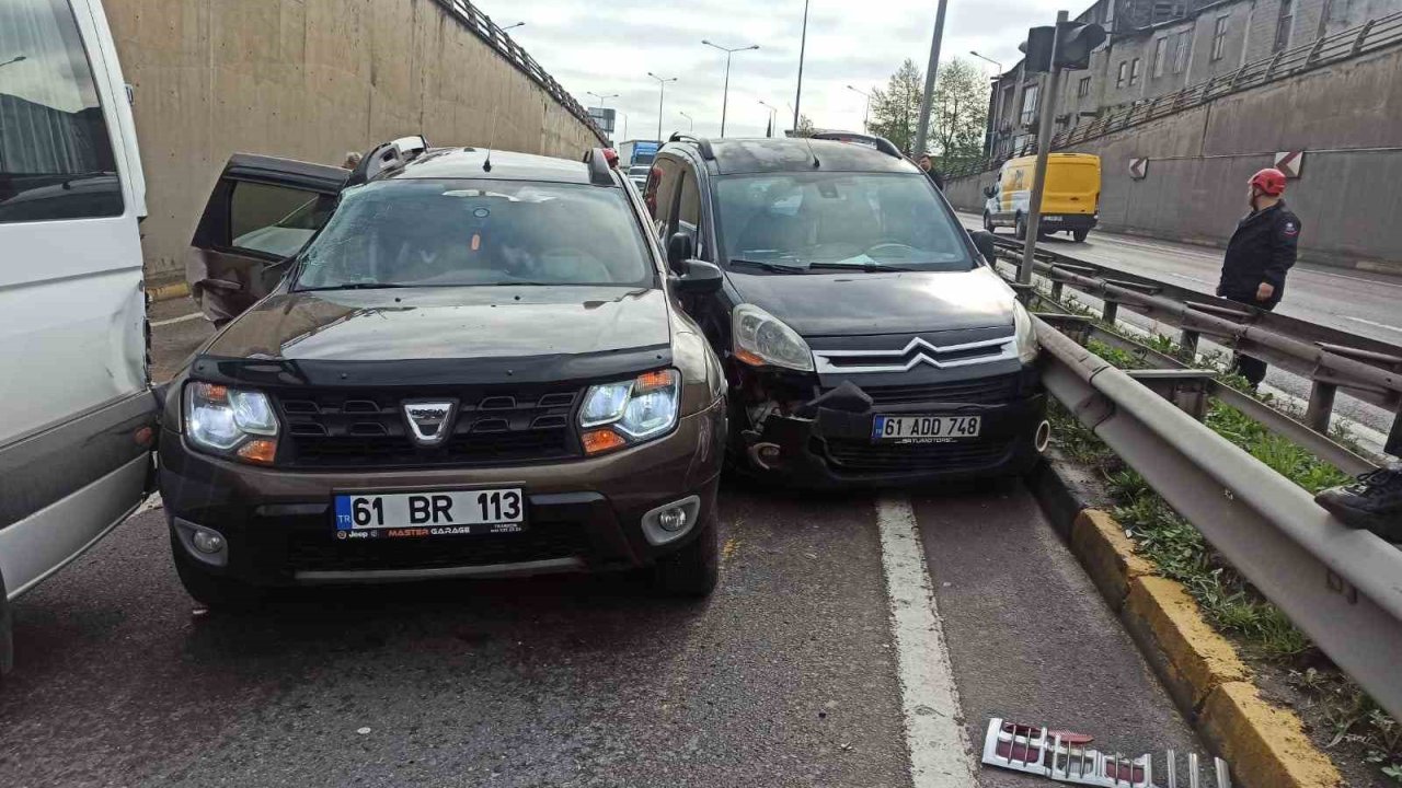 Trabzon’da 25 Araç Birbirine Girdi: 12 Yaralı