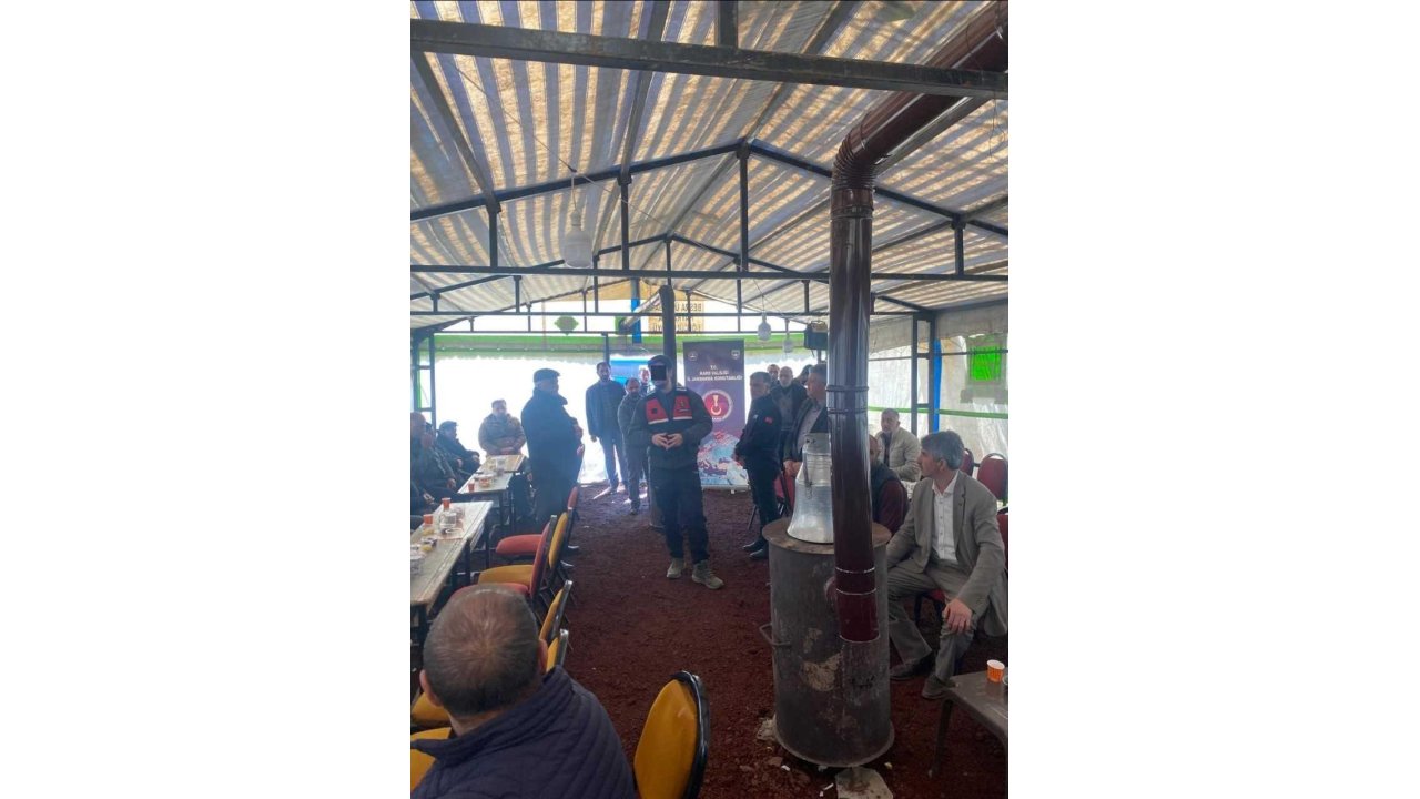 Kars’ta Jandarma Vatandaşları Siber Dolandırıcılığa Karşı Uyardı