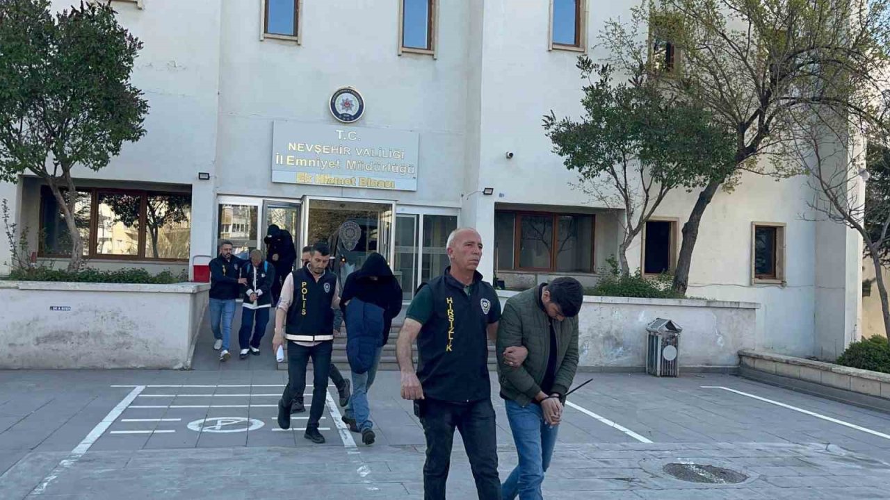 Sahte Savcı Ve Avukatlara Yönelik Operasyon: 15 Gözaltı