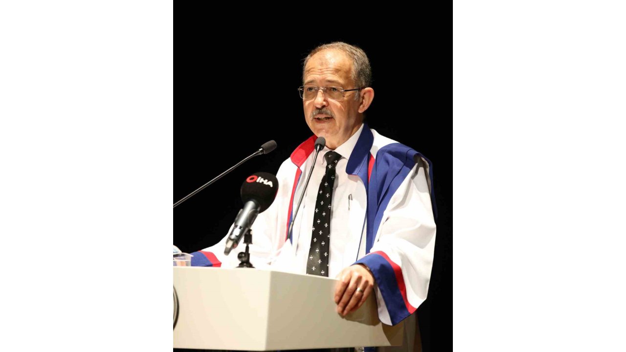 Rektör Dağlı’dan 23 Nisan Mesajı