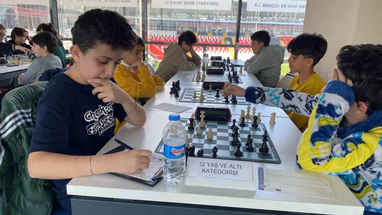 Erzincan’da Satranç Turnuvası