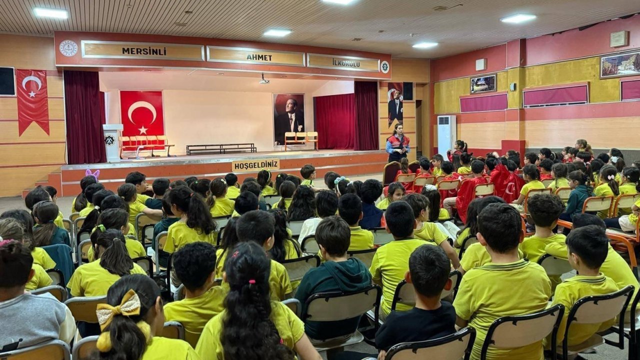 Jandarmadan Öğrencilere Siber Farkındalık Eğitimi