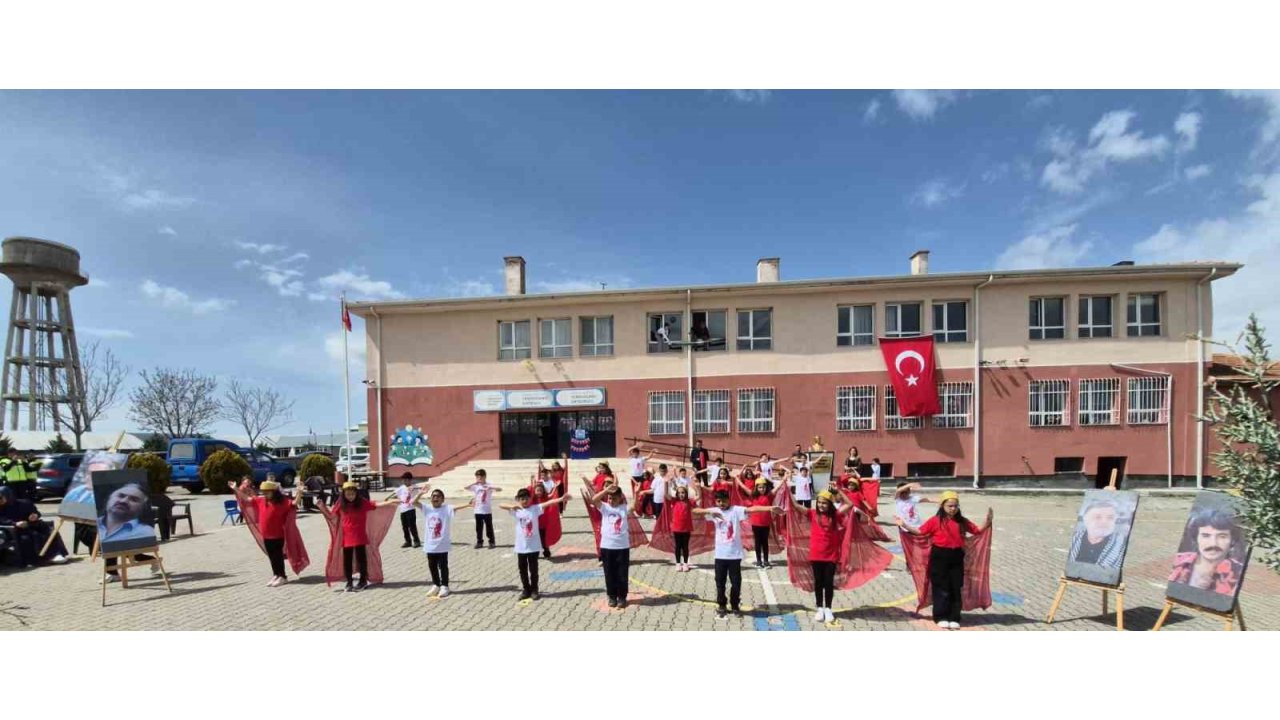 Kırşehirli Öğrenciler, Vefat Eden Sanatçıları Andı