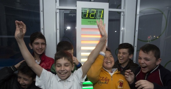 Yozgat ve Sivas’tan öğrenci ve öğretmenler Bilim Merkezi’ne geldi