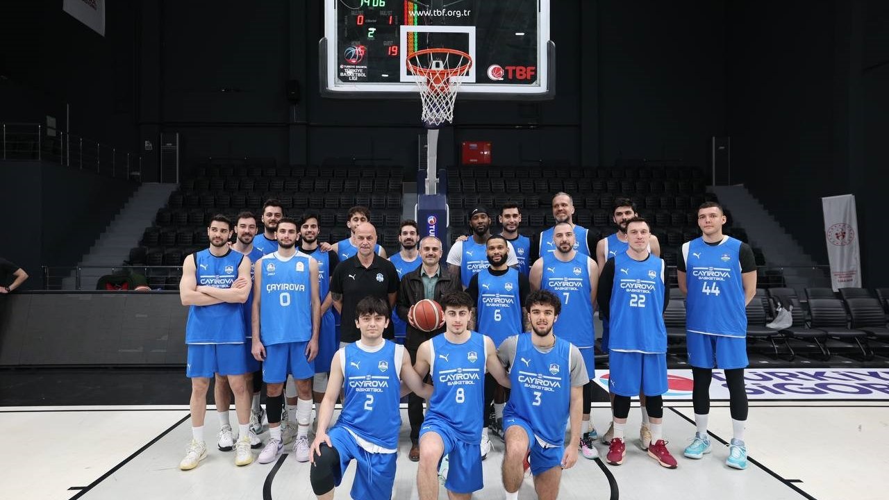 Çayırova Belediyesi Basketbol Takımı Yarınki Maç İçin Hazırlıklarını Sürdürüyor